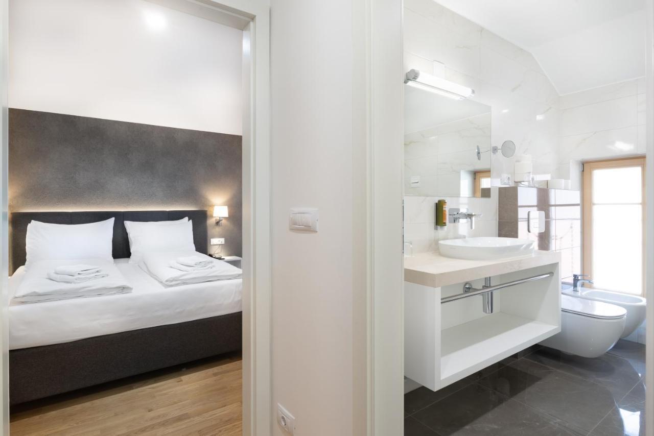 Hotel Dvorec Толмин Екстериор снимка