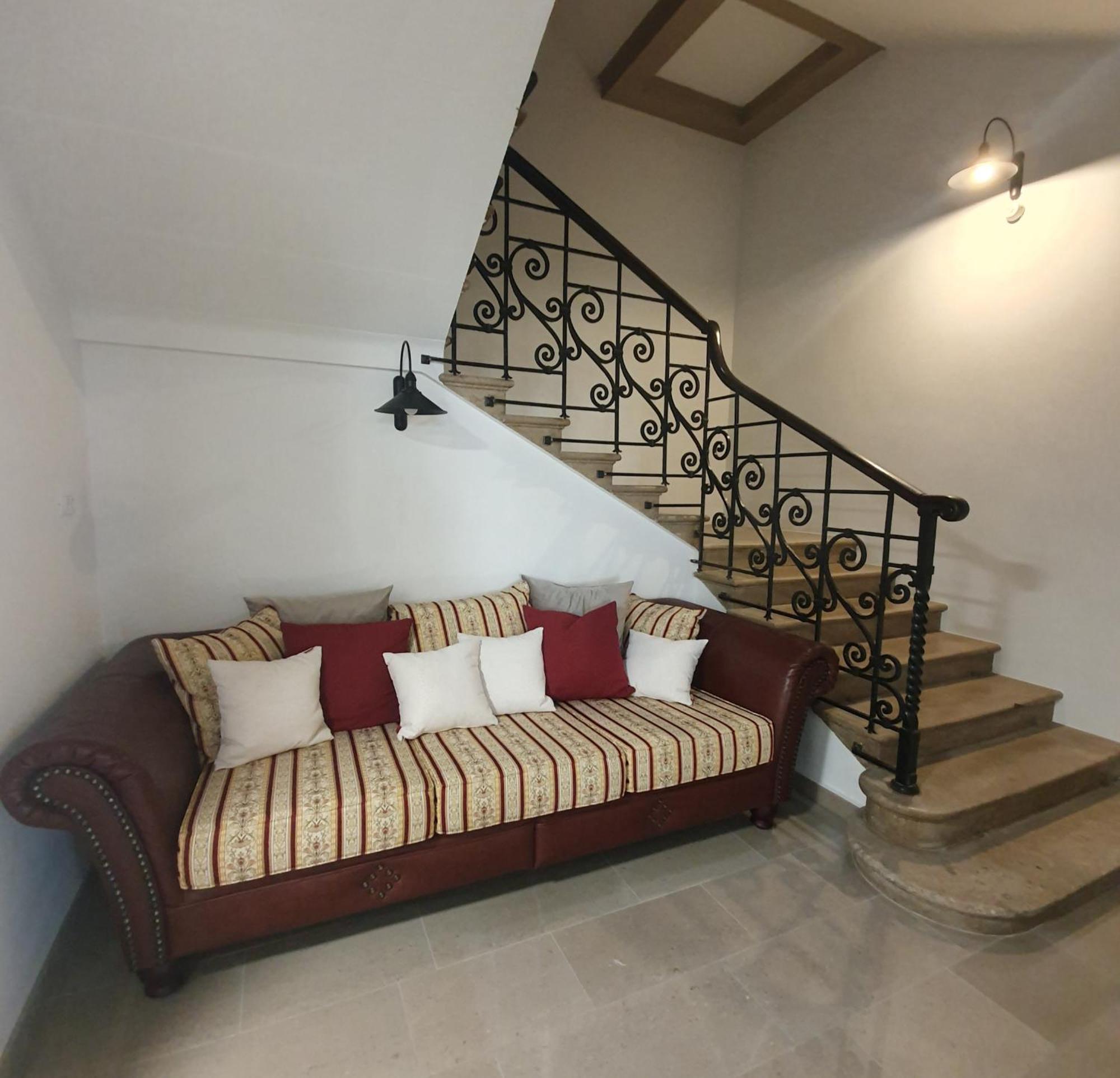 Hotel Dvorec Толмин Екстериор снимка